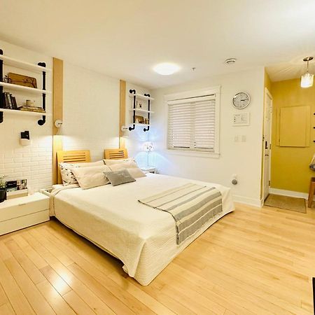 Private Guest Suite 10Mins To Downtown - King Bed - Bathtub - Free Parking Ванкувер Экстерьер фото