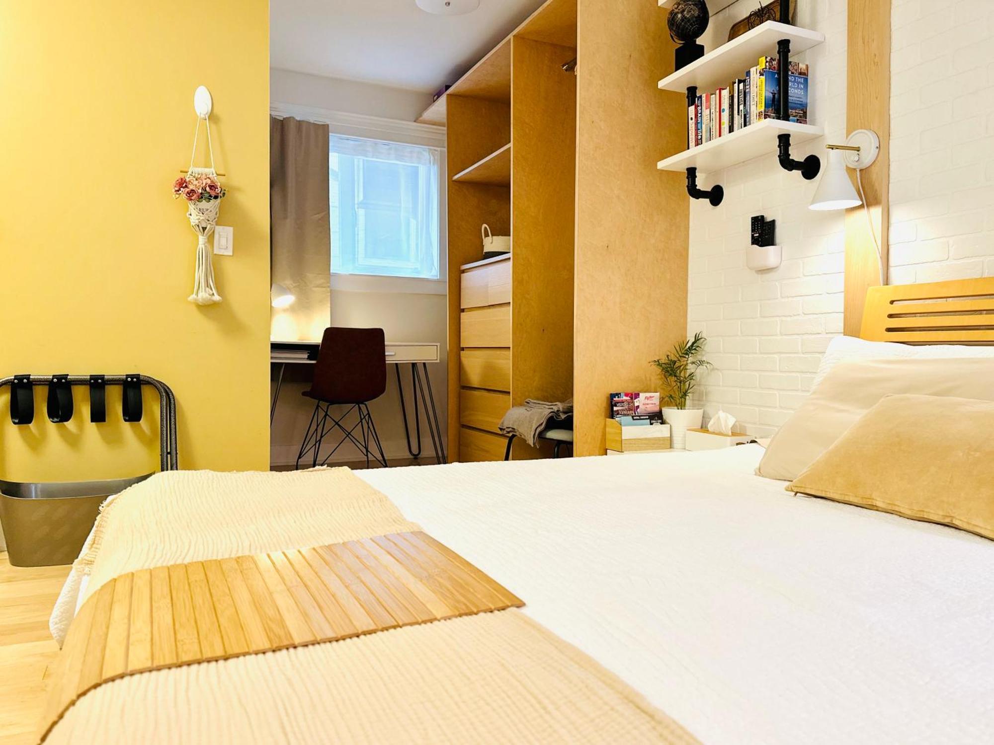 Private Guest Suite 10Mins To Downtown - King Bed - Bathtub - Free Parking Ванкувер Экстерьер фото